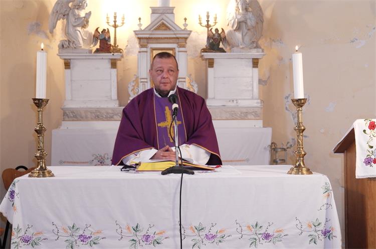 Slika /PU_KK/Vijesti/2019/12/Božić Sv. Misa (4).JPG